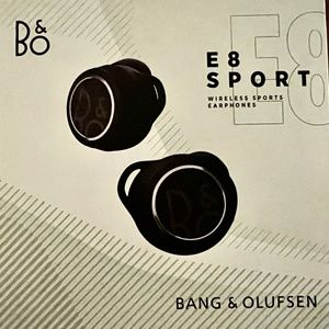 WIRELESS E8 SPORTS EARPHONES